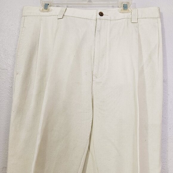 Tommy Bahama Front Pleated Cream Chino Relaxed Pants Size 42W X 29L - Picture 2 of 8